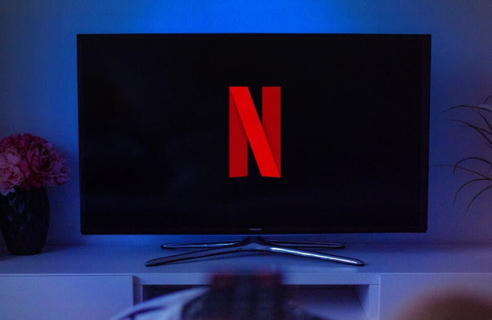 Why Netflix shares are down 10% Tech News Post Featured Img 10